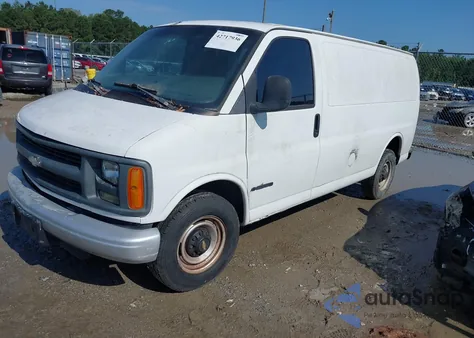 2002 Chevrolet Express G2500 from USA, damaged, VIN 1GCGG25R521228019